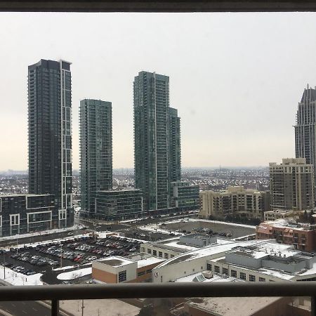 Maplewood Suites - Square One 미시소거 외부 사진