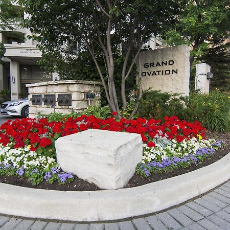 Maplewood Suites - Square One 미시소거 외부 사진