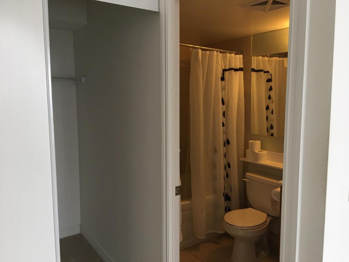 Maplewood Suites - Square One 미시소거 외부 사진
