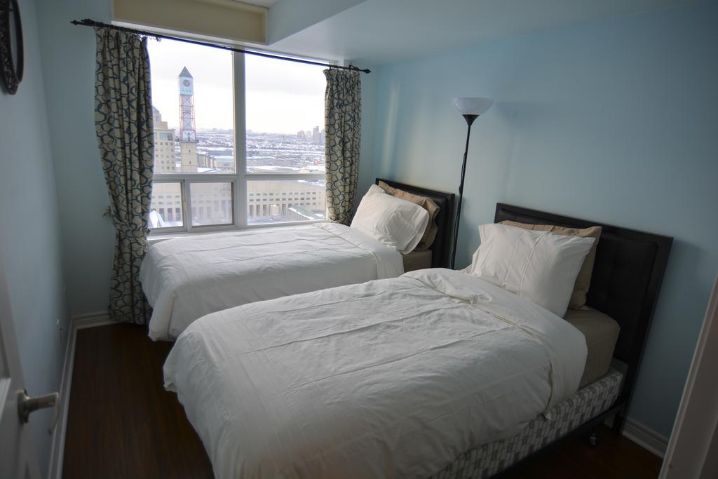 Maplewood Suites - Square One 미시소거 객실 사진